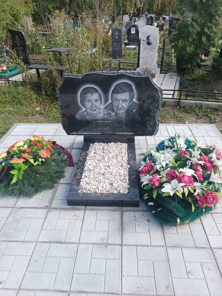 Гранитные памятники